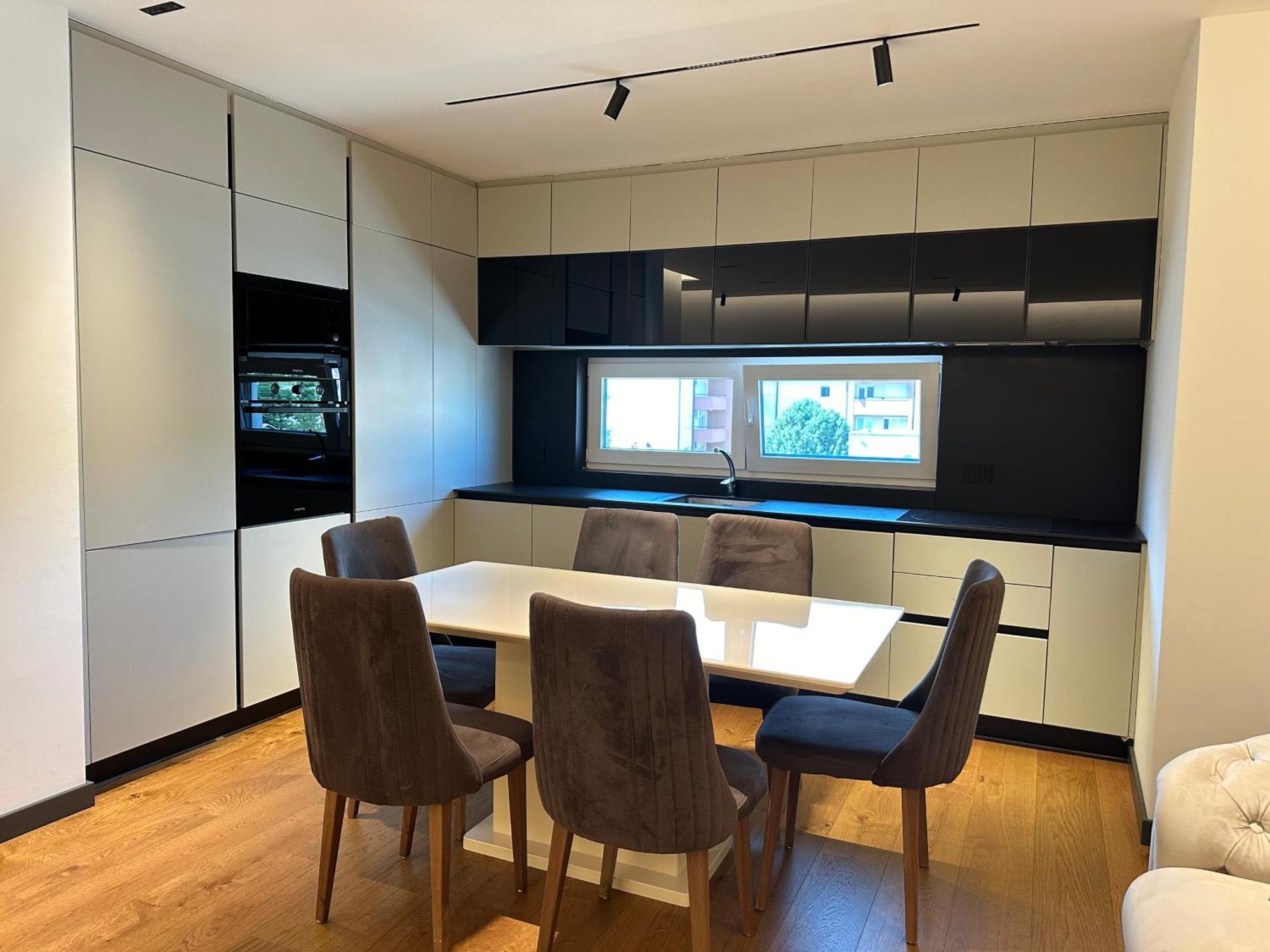 Skyline Exclusive Apartment เปเย ภายนอก รูปภาพ