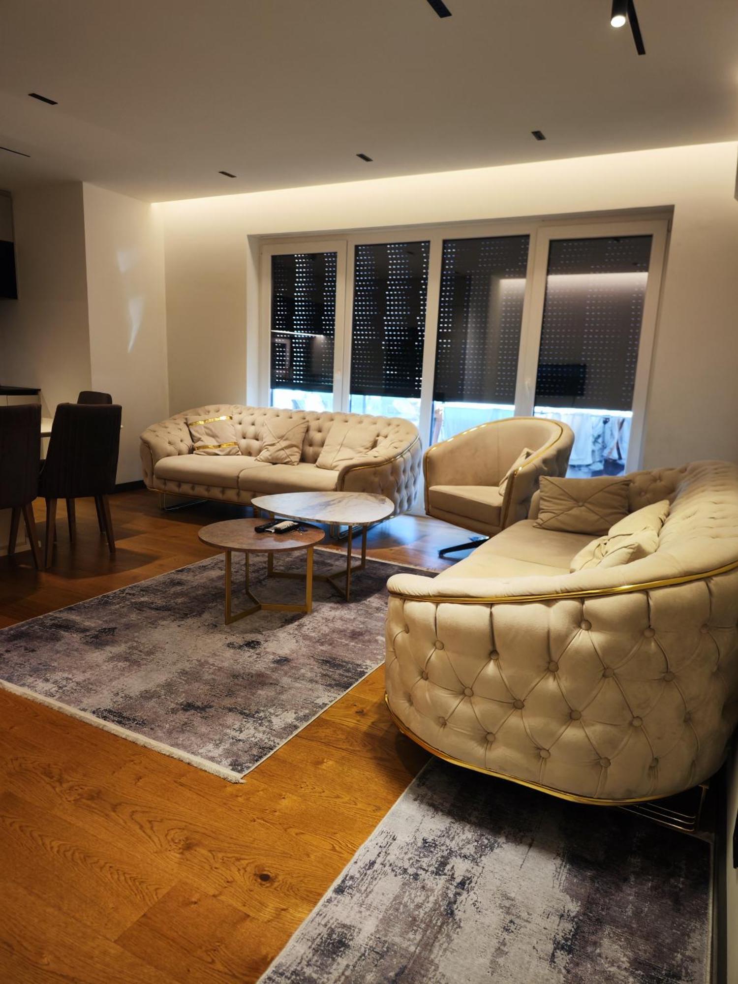Skyline Exclusive Apartment เปเย ภายนอก รูปภาพ